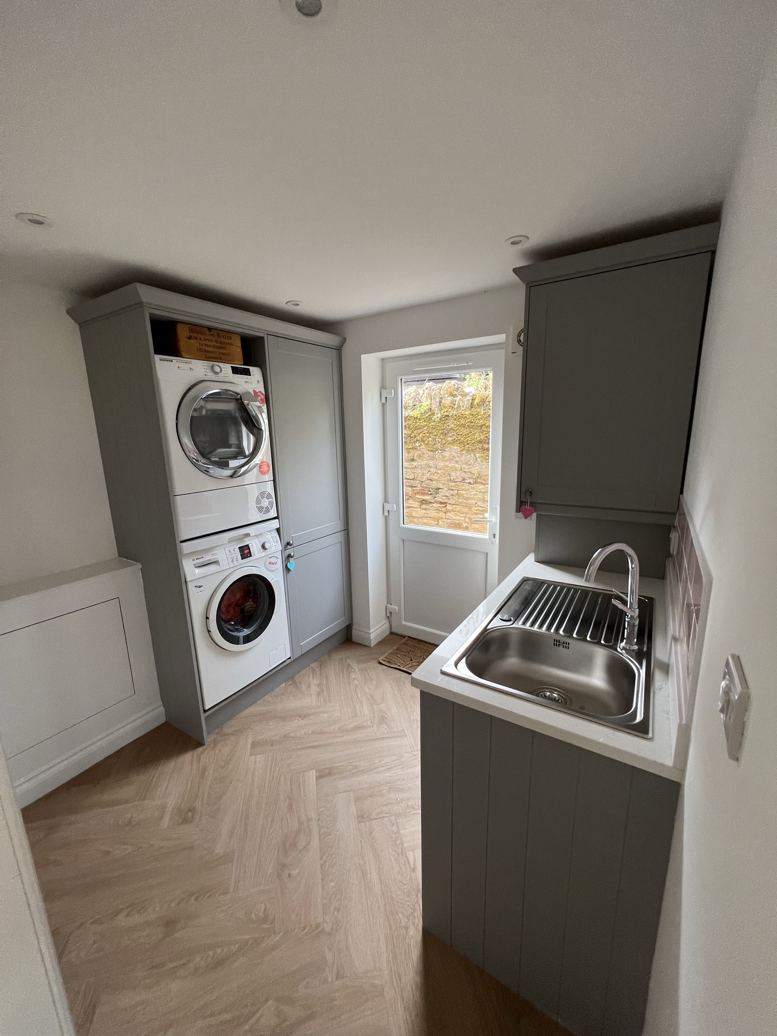 A full view of the completed utility room
