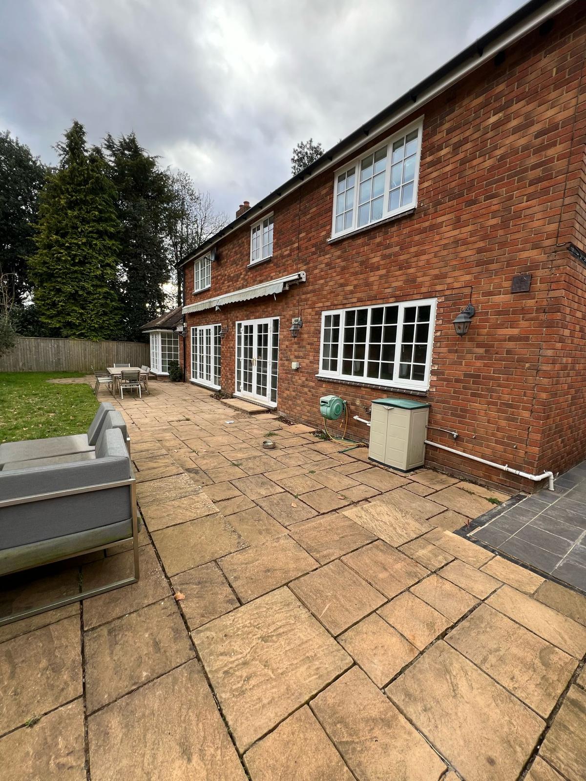 A view of the rear extension from the right